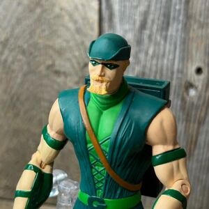 DC Direct Green Arrow Action Figure 2005 DC Comics Oliver Queen Green w/ Stand
